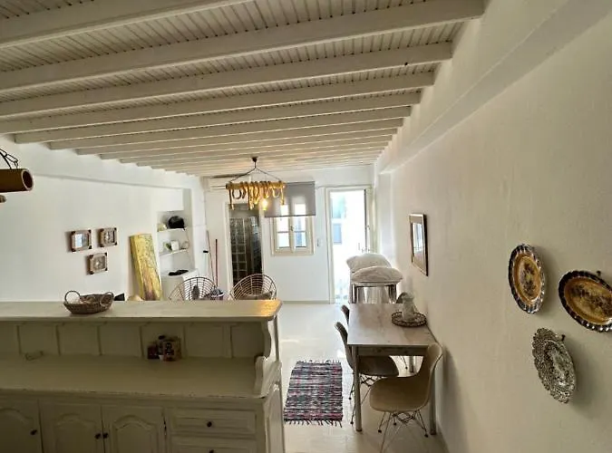 Myconian Avra * Mykonos Town